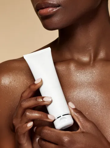 Model Holding Product (Confident) AI image template preview