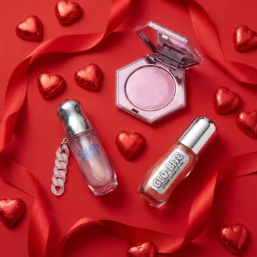 Wrapping Valentine Gift AI image template preview